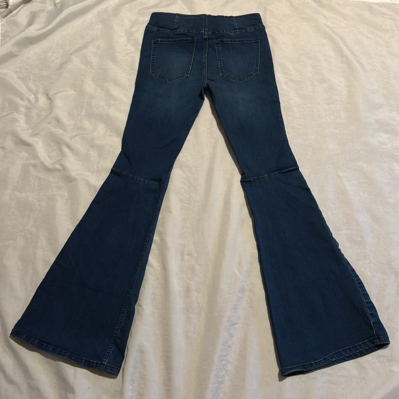 We The Free Penny Pull-On Flare Jeans Sz 26 - Picture 7 of 10